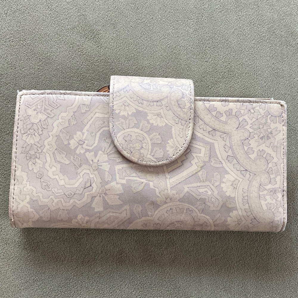 NEW—-Vintage Leather Wallet